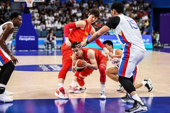 中国男篮vs菲律宾布朗尼